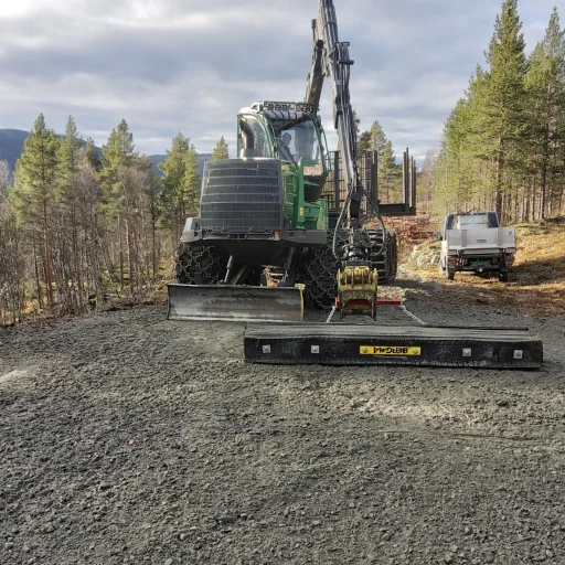 Skogsmatte 3000 mm med kranfeste m / hardox