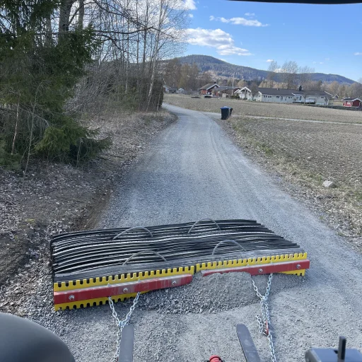 Gummislodd 2800 mm med tannet vendbart regulerbart stål