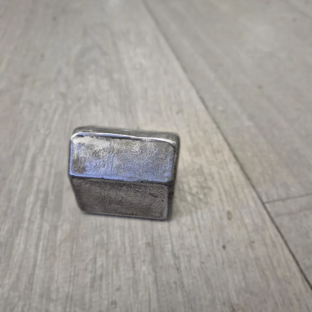 Pigg 50x45x32 til grip skogsbelte